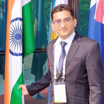 Dr. Avneesh Khare